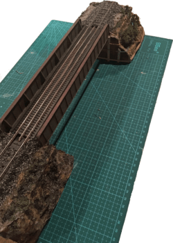 Kit «Plate Girder Bridge» Central Valley with two Märklin C track pieces